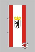 Berlin Bär mit Krone Hochformat Flagge / Fahne für höhere Windlasten